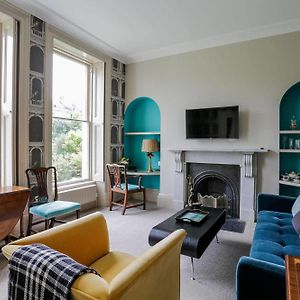 Grove Lodge